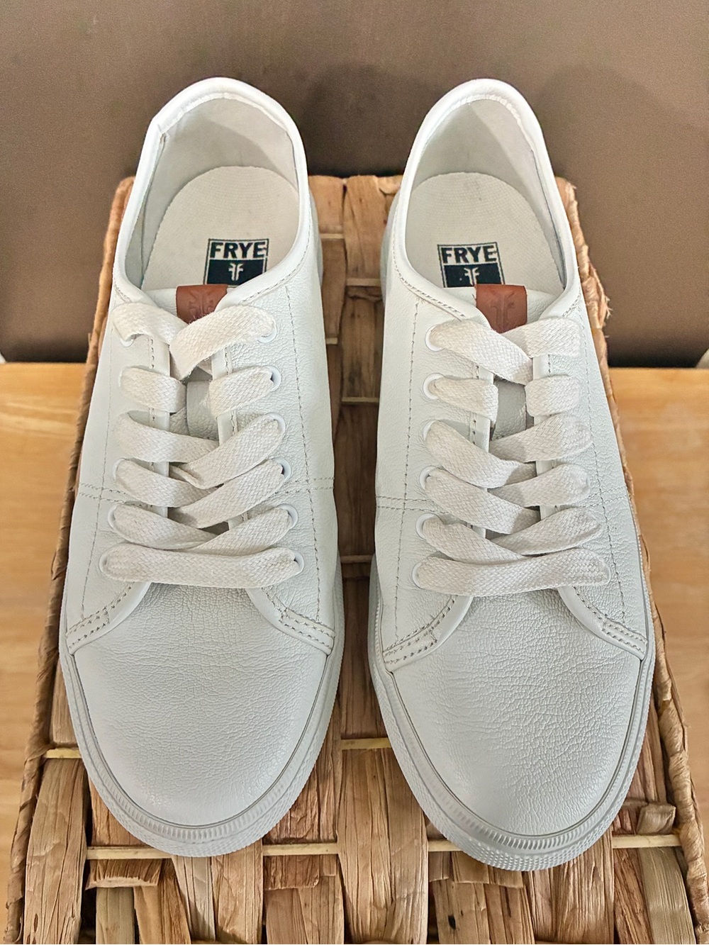 Frye Gia Low Lace White Leather Sneakers Women’s 6.5